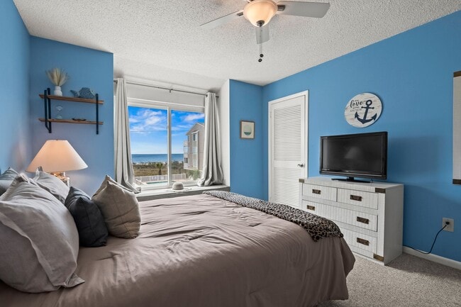 Building Photo - Snowbird Rental