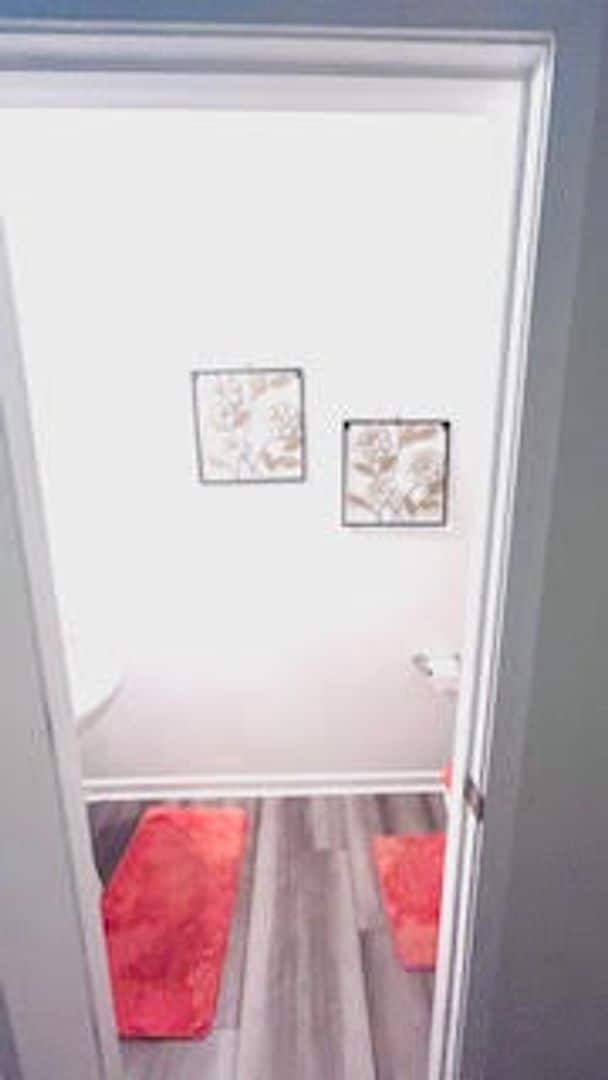 Building Photo - Modern Luxury in Winston-Salem