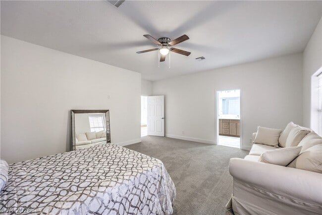 Building Photo - 5152 Forest Oaks Dr