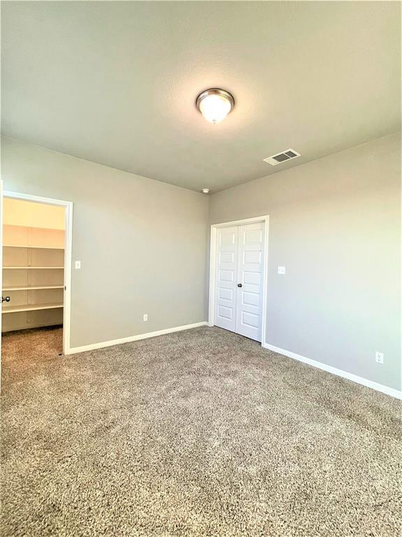 Building Photo - 113 Peruvian Ln