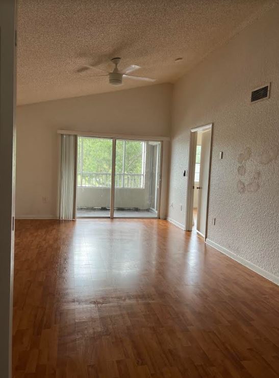 Building Photo - 2861 N Oakland Forest Dr