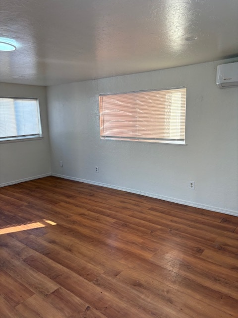 Building Photo - 720 Olive Ave