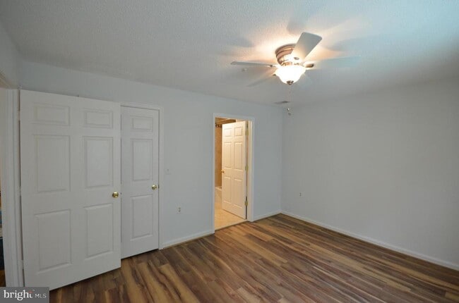Building Photo - 10009 Vanderbilt Cir