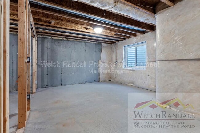 Building Photo - 15271 S Reins Wy
