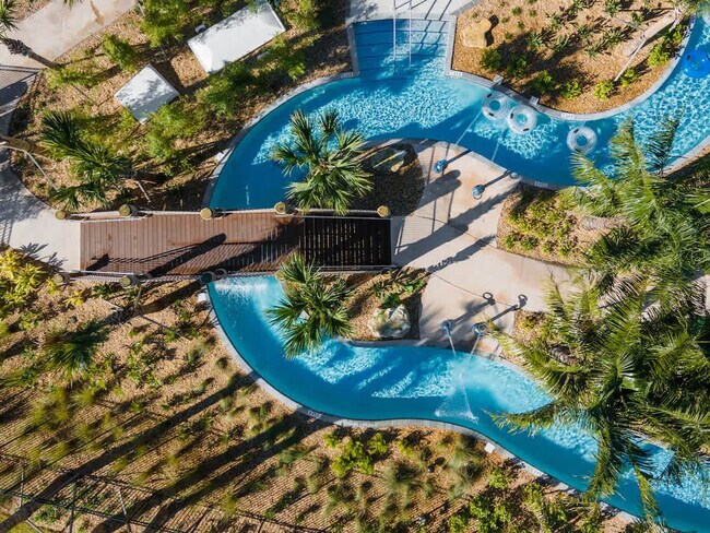 Building Photo - 2831 Bookmark Dr