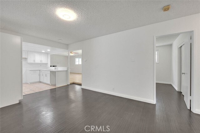 Building Photo - 518 N Platina Dr