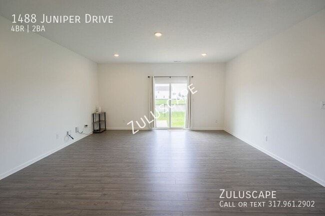 Building Photo - 1488 Juniper Dr