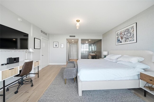 Building Photo - 2155 Washington Ct