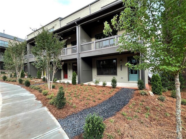 Building Photo - 6550 Cortland Walk
