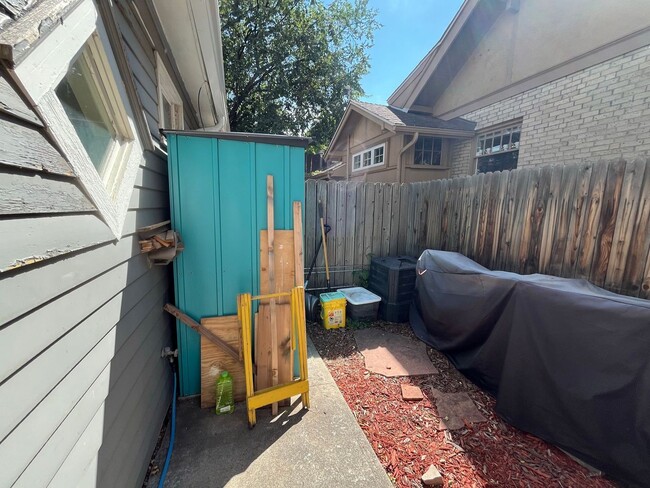 Building Photo - Adorable Duplex Near Downtown Loveland