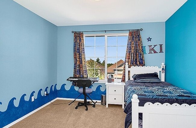 Building Photo - A Beautiful Picture Perfect Home with 4 Be...