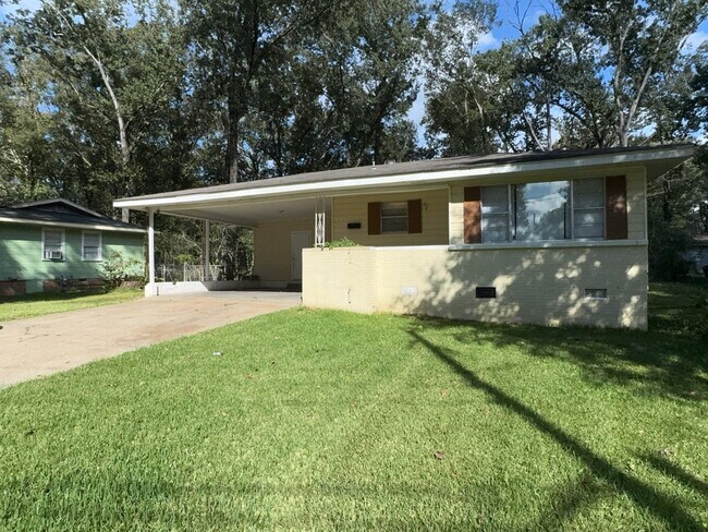 Primary Photo - 3158 Peterson Dr