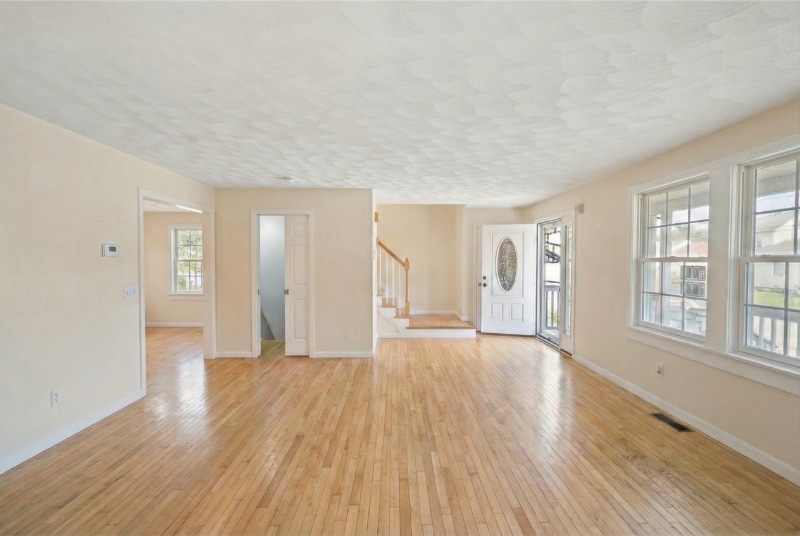 Building Photo - 75 Hagan St