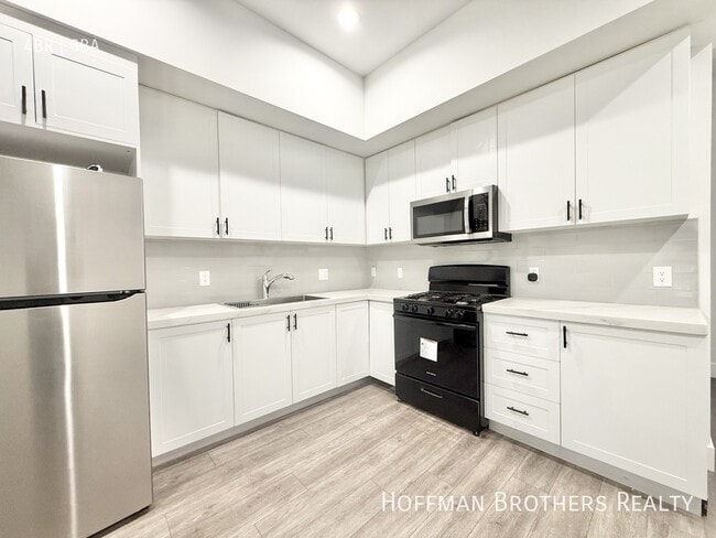 Building Photo - 6905 Ben Ave