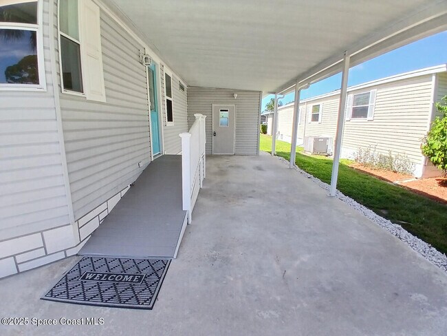 Building Photo - 4375 Sea Gull Dr