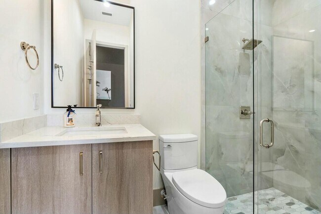 Building Photo - 13460 U.S. Rte 1