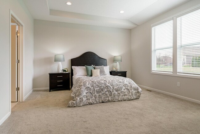 Building Photo - 8139 Wolf Path Dr