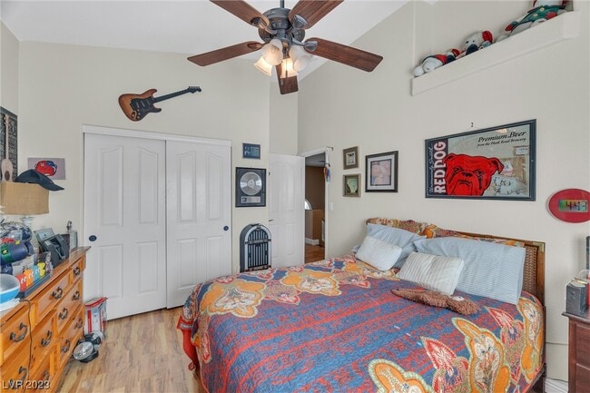 Building Photo - 3824 Sunking St