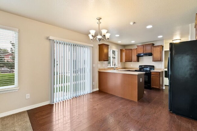 Building Photo - Spacious 3-Bedroom Home with Central A/C Near Fort Carson & Peterson