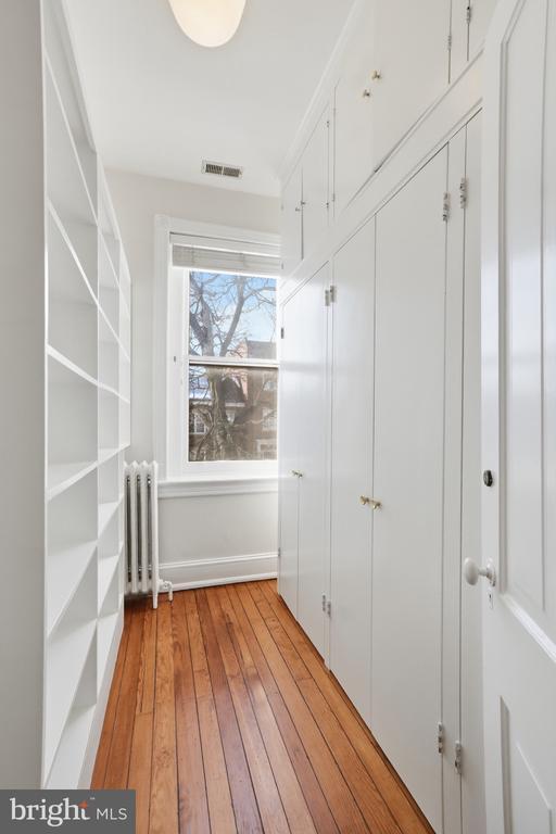 Building Photo - 1635 35th St NW