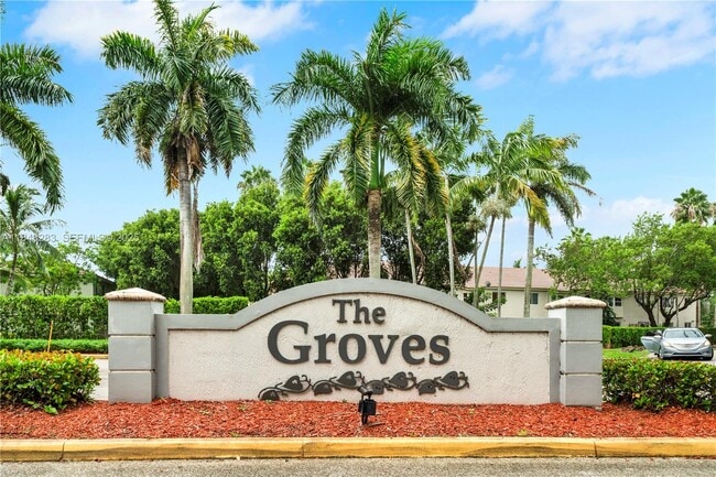 Building Photo - 1637 SE 30th St