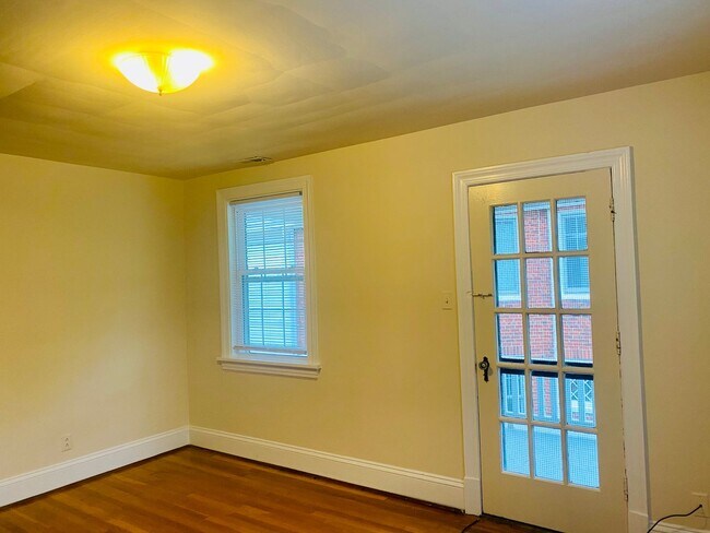 Building Photo - 4208 Fitzhugh Ave