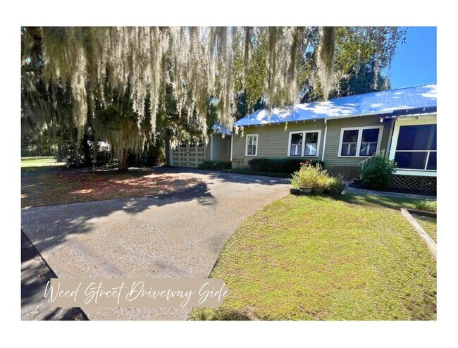 Building Photo - 208 Bartlett St