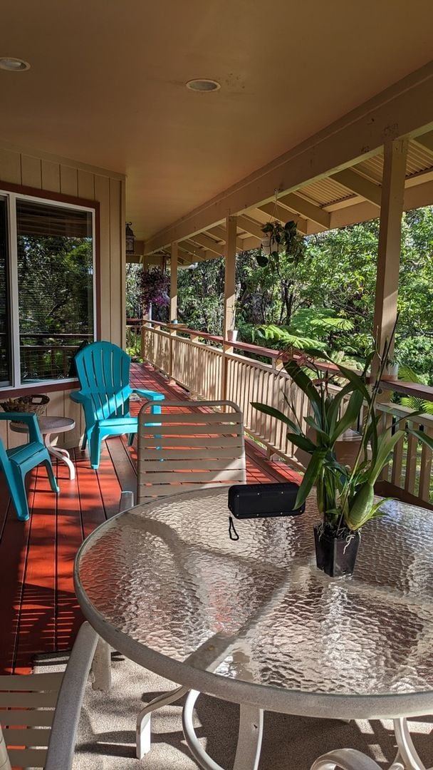 Building Photo - 11-3837 Nahelenani St