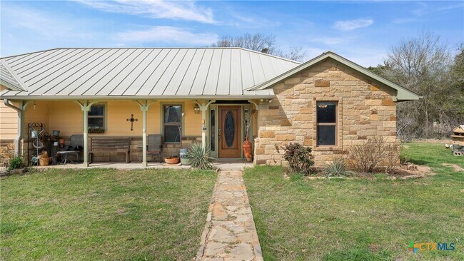 Building Photo - 1102 Fairview Dr