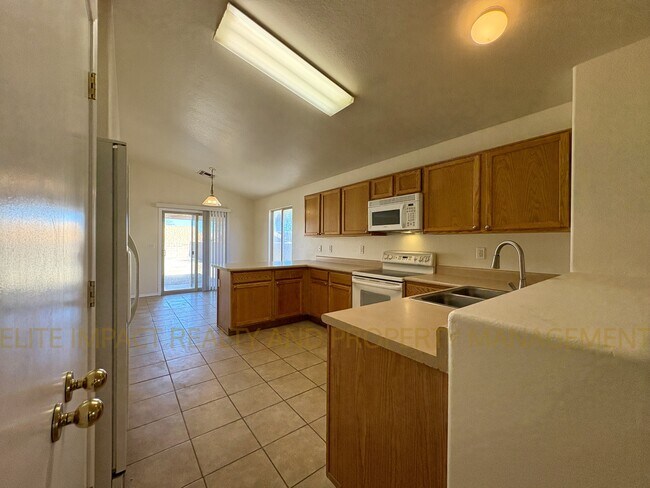 Building Photo - 7734 S Titanite Ln