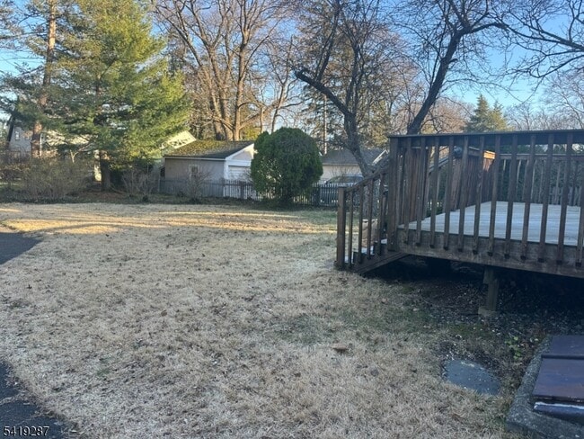 Building Photo - 325 Bogert Ave