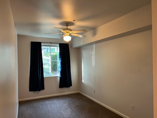 Building Photo - 16125 Juanita Woodinville Way NE