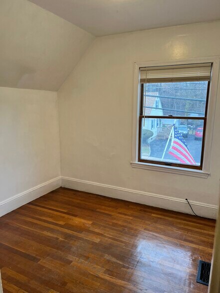 Building Photo - 236 Euclid Ave