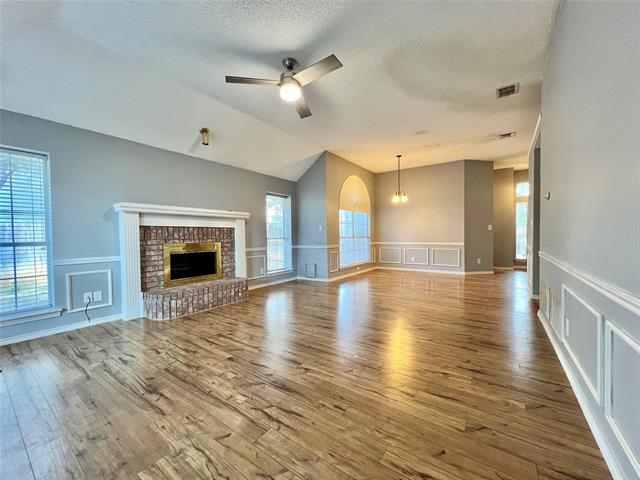 Building Photo - 1800 Quail Hollow Dr