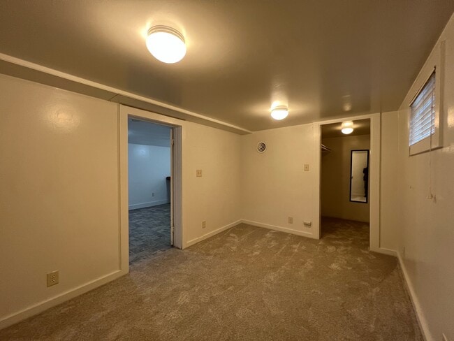 Building Photo - 5511 Brooklyn Ave NE