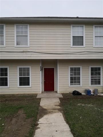 Building Photo - 9801 Sycamore Dr