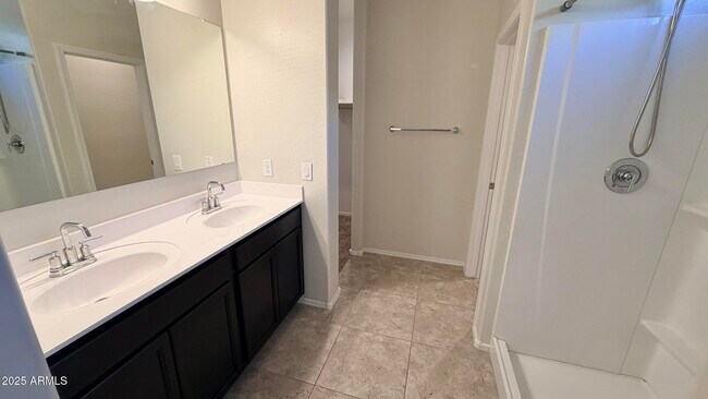 Building Photo - 36439 Pampoloma Ave