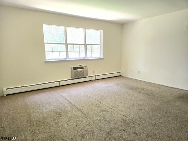 Building Photo - 1041 Ridge St
