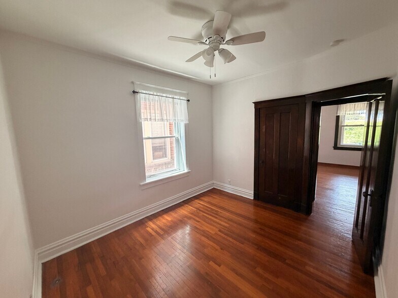 Building Photo - 3850 De Tonty St