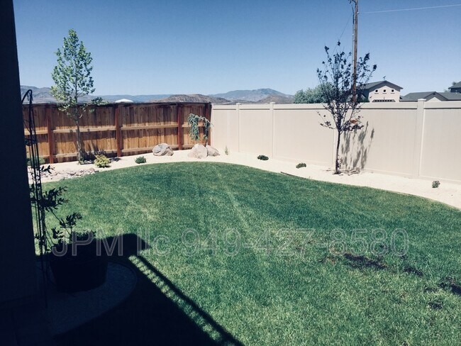 Building Photo - 2905 Show Jumper Ln