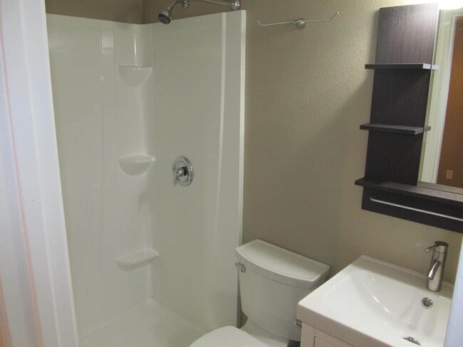 Building Photo - Updated 1br/1ba unit in a quadplex in a park like setting