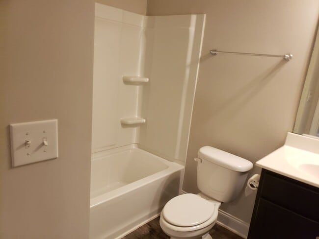 Building Photo - Beautiful brick home with many amenities!