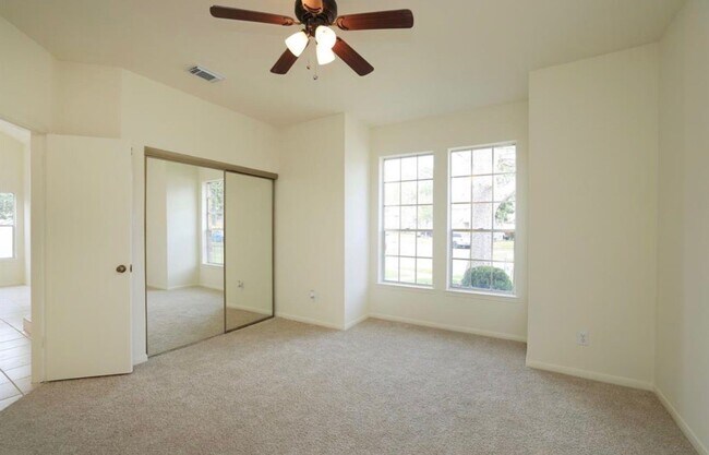 Building Photo - 10707 Williston Dr