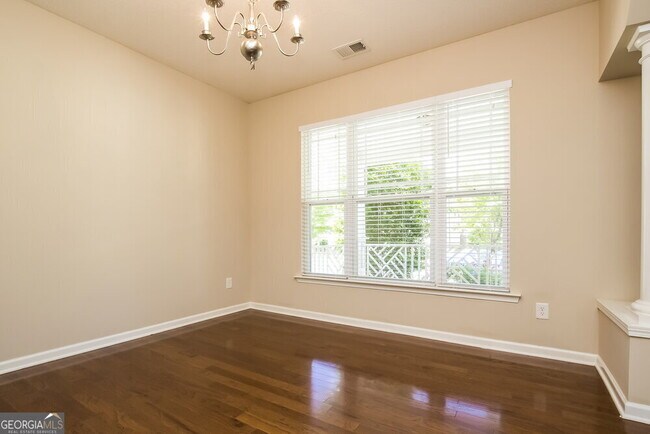 Building Photo - 3404 Silver Stream Way NW