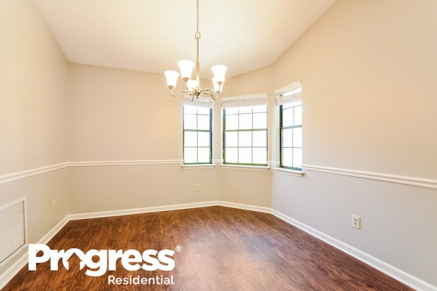 Building Photo - 2891 Sandy Beach Ln