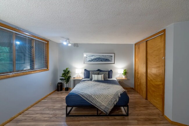 Building Photo - 322 Brentwood Dr