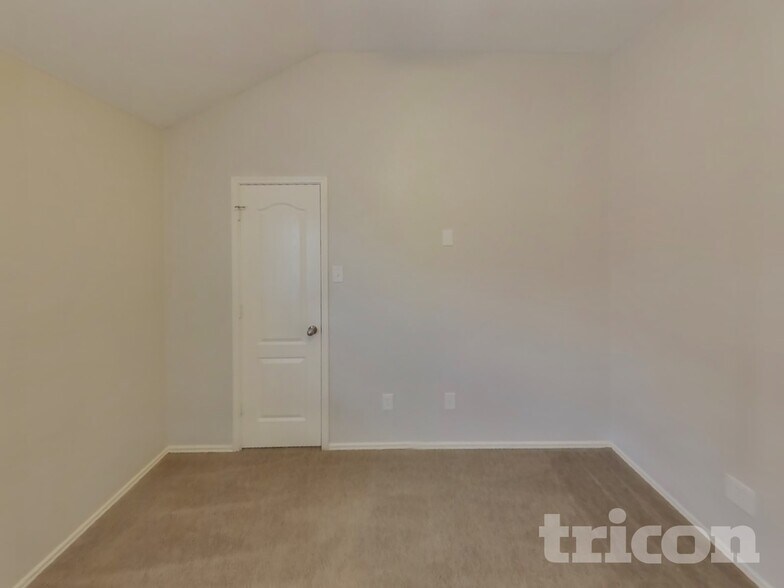 Building Photo - 304 Sardius Blvd