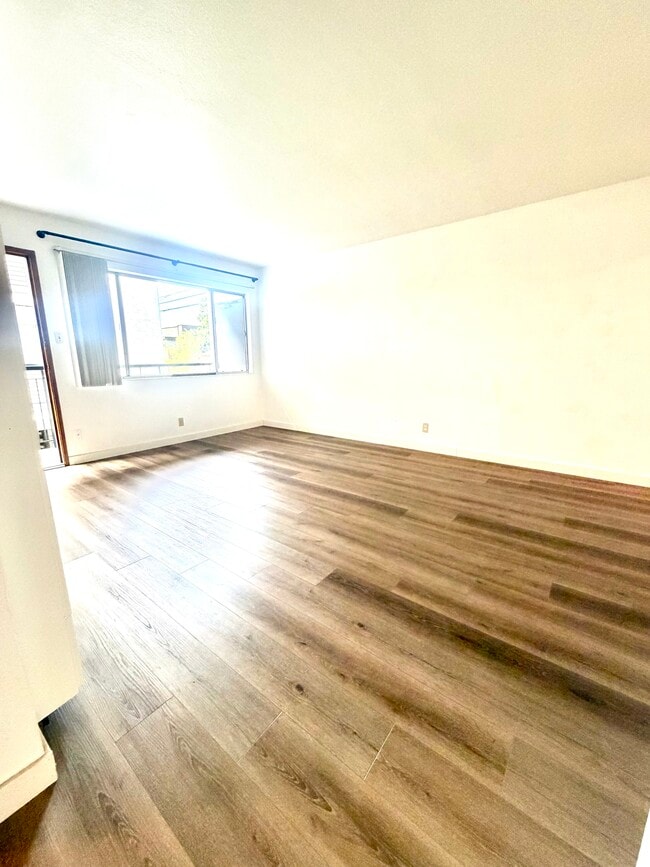 Building Photo - 1822 Francisco St