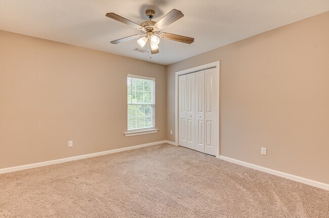 Building Photo - 171 Caroleton Dr