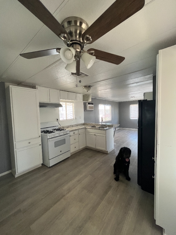 Building Photo - 9501 E Broadway Rd